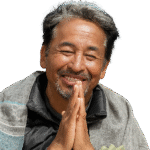 20250928_1903_Changed Background Smile_remix_01k688b7rce4rsjhhf2cb1xzek