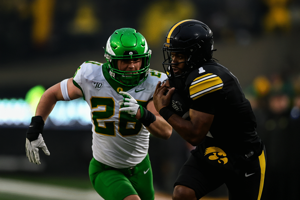 No. 8 Ducks face challenging Gophers defense