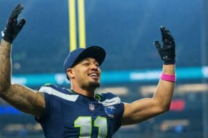 Jaxon Smith-Njigba celebrating