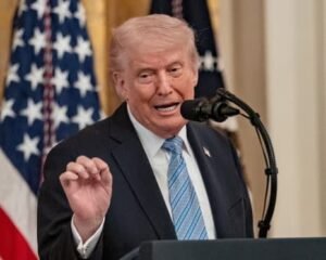 President Trump at White House podium threatening Iran with much higher level bombing strikes if it does not agree to peace deal as ceasefire review approaches Friday May 7 2026