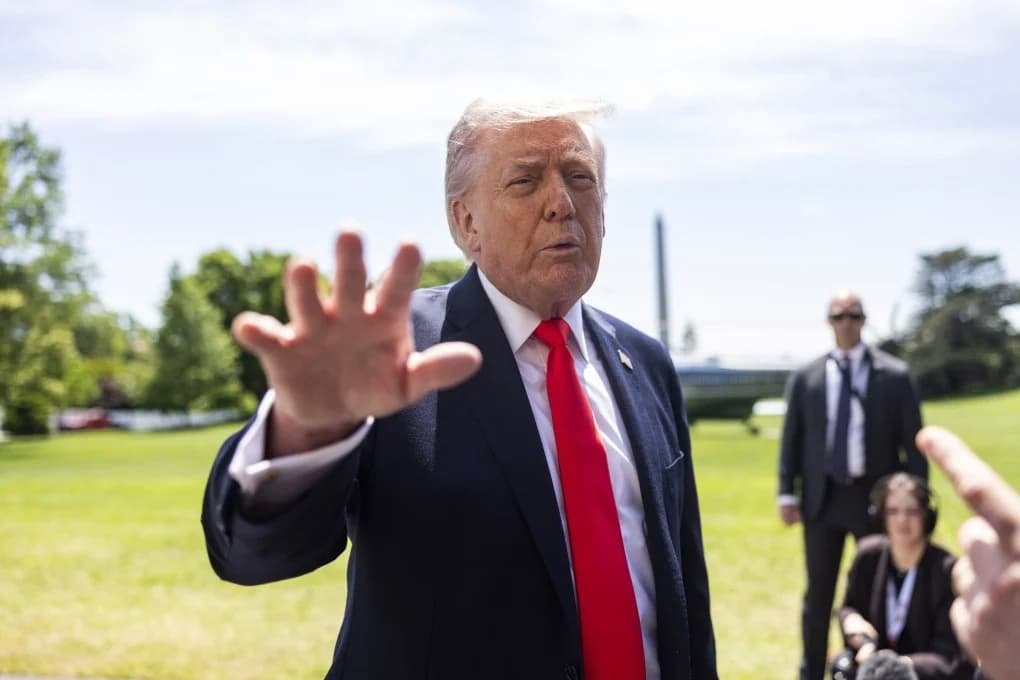 President Trump signing formal War Powers notification to Congress declaring Iran hostilities terminated as US naval blockade of Iranian ports remains active May 1 2026